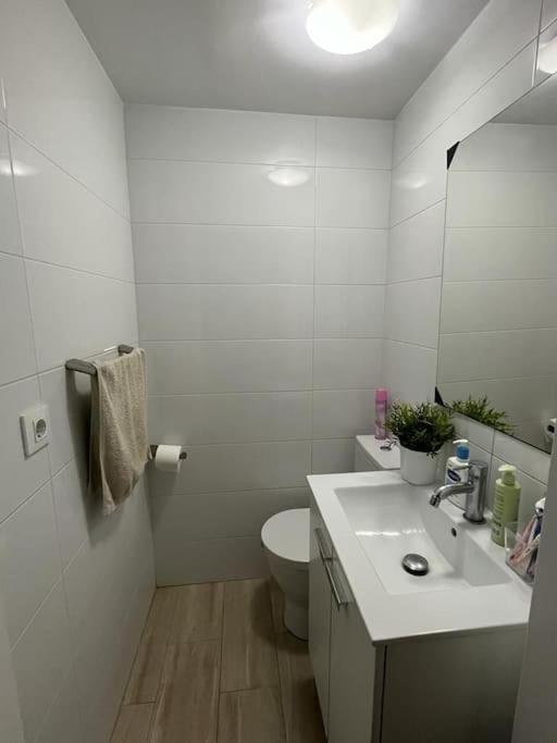 Apartament Centrico A Metros De La Playa A Coruña Zewnętrze zdjęcie
